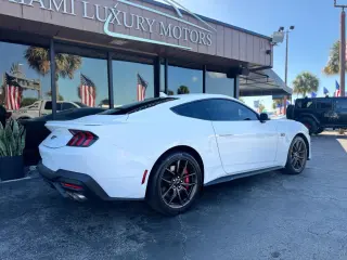2024 FORD MUSTANG