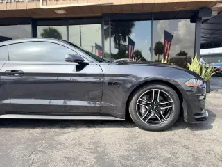 2022 FORD MUSTANG