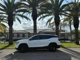 2023 GMC TERRAIN