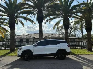2023 GMC TERRAIN