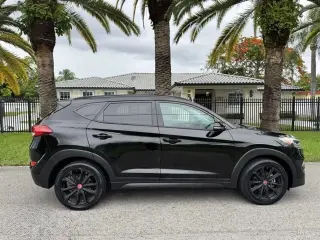 2017 HYUNDAI TUCSON