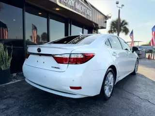 2013 LEXUS ES