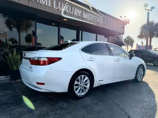 2013 LEXUS ES