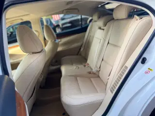 2013 LEXUS ES