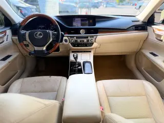 2013 LEXUS ES