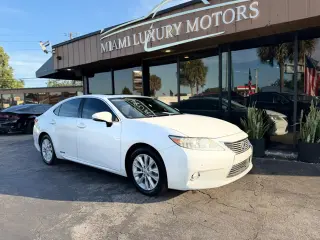 2013 LEXUS ES