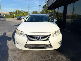 2013 LEXUS ES