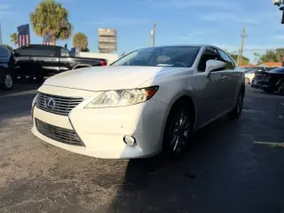 2013 LEXUS ES