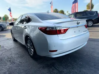 2013 LEXUS ES