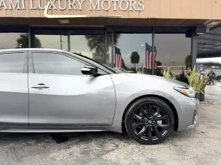 2023 NISSAN MAXIMA