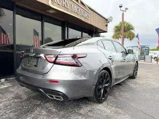 2023 NISSAN MAXIMA