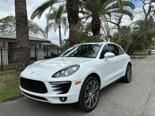 2016 Porsche Macan S