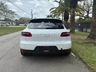 2016 Porsche Macan S
