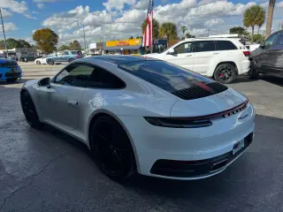 2021 PORSCHE 911