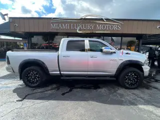 2016 RAM 1500 CREW CAB