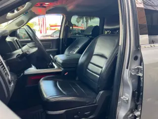 2016 RAM 1500 CREW CAB