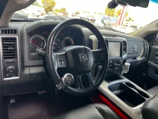 2016 RAM 1500 CREW CAB
