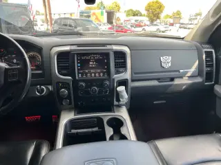 2016 RAM 1500 CREW CAB
