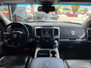 2016 RAM 1500 CREW CAB