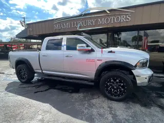 2016 RAM 1500 CREW CAB