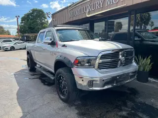 2016 RAM 1500 CREW CAB