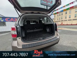 2016 Subaru Forester 2.5i Premium 4-Door Wagon