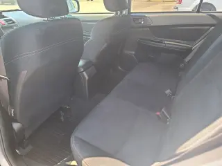 2013 Subaru XV Crosstrek 2.0i Premium 4-Door Wagon