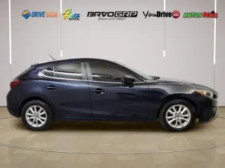 2016 Mazda Mazda3 Hatchback i Touring