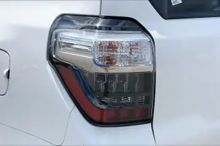 Toyota 4Runner 2019 4x2 SR5 4dr SUV