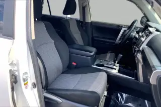 Toyota 4Runner 2019 4x2 SR5 4dr SUV