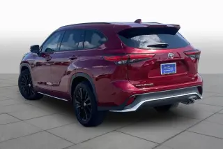 Toyota Highlander 2023 L 4dr SUV
