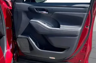Toyota Highlander 2023 L 4dr SUV