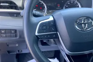 Toyota Highlander 2023 L 4dr SUV