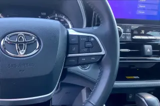 Toyota Highlander 2023 L 4dr SUV