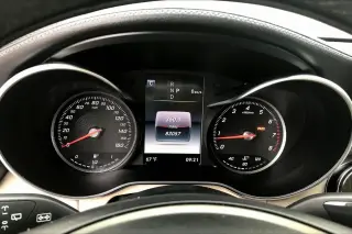 Mercedes-Benz GLC 2017 GLC 300 4dr SUV