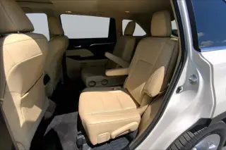 Toyota Highlander 2016 AWD Limited 4dr SUV
