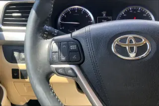Toyota Highlander 2016 AWD Limited 4dr SUV