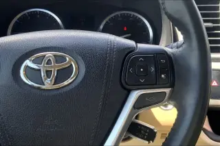 Toyota Highlander 2016 AWD Limited 4dr SUV