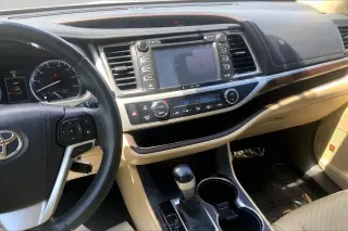 Toyota Highlander 2016 AWD Limited 4dr SUV