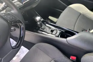 Toyota C-HR 2021 LE 4dr Crossover