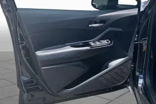 Toyota C-HR 2021 LE 4dr Crossover