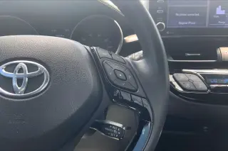 Toyota C-HR 2021 LE 4dr Crossover