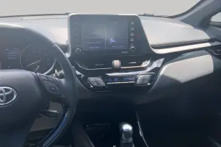 Toyota C-HR 2021 LE 4dr Crossover