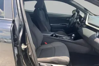 Toyota C-HR 2021 LE 4dr Crossover