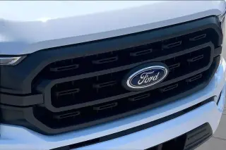 Ford F-150 2022 4x2 XL 4dr SuperCrew 5.5 ft. SB
