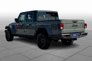 Jeep Gladiator 2021 4x4 Sport 4dr Crew Cab 5.0 ft. SB