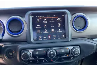 Jeep Gladiator 2021 4x4 Sport 4dr Crew Cab 5.0 ft. SB