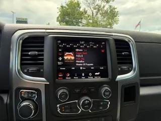 Ram 1500 Classic 2021 4x4 SLT 4dr Quad Cab 6.3 ft. SB Pickup