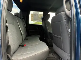 Ram 1500 Classic 2021 4x4 SLT 4dr Quad Cab 6.3 ft. SB Pickup