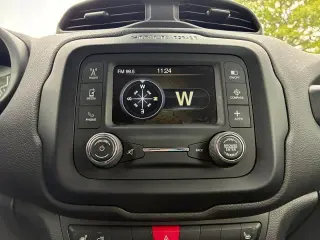 Jeep Renegade 2017 4x4 Latitude 4dr SUV
